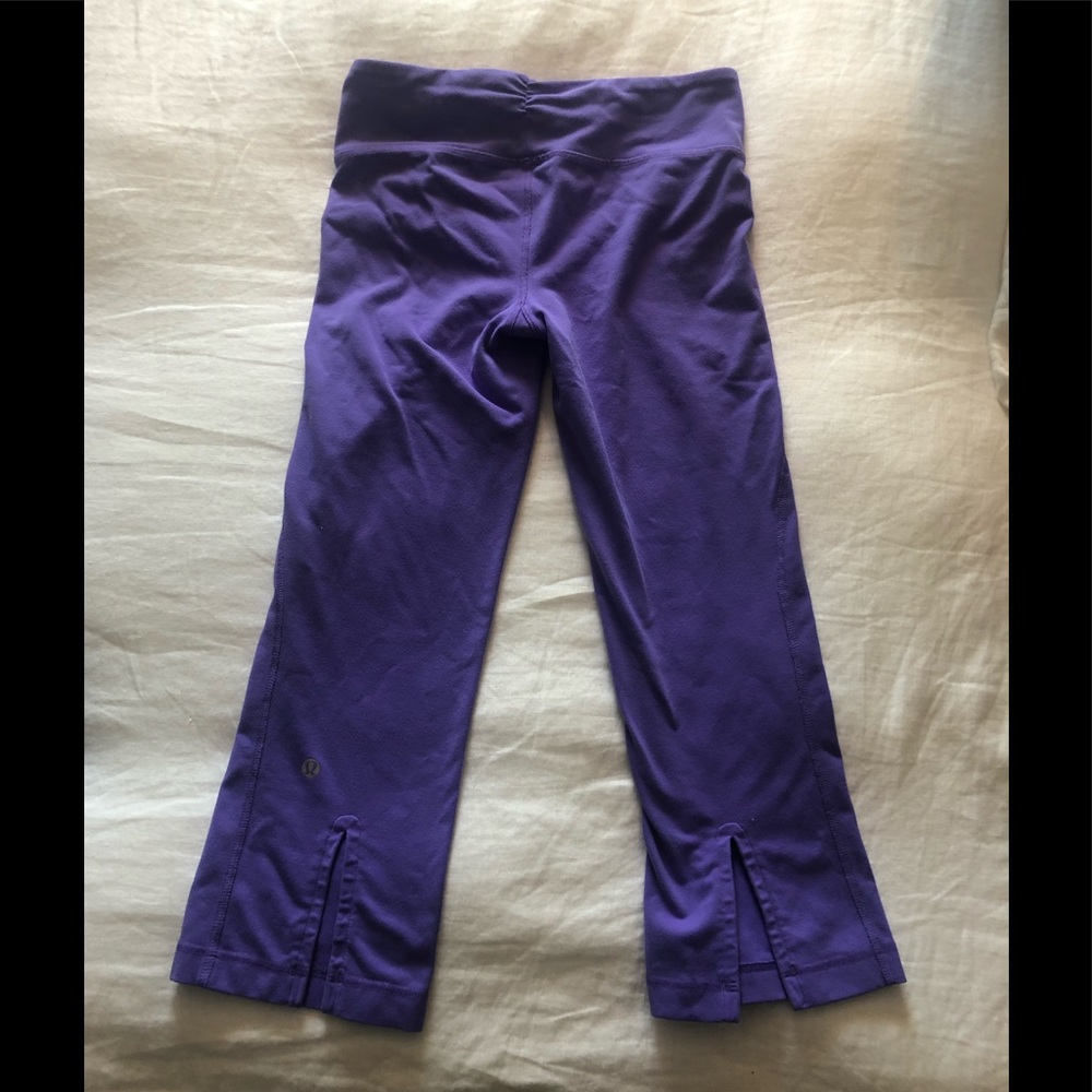 LuluLemon cropped pants